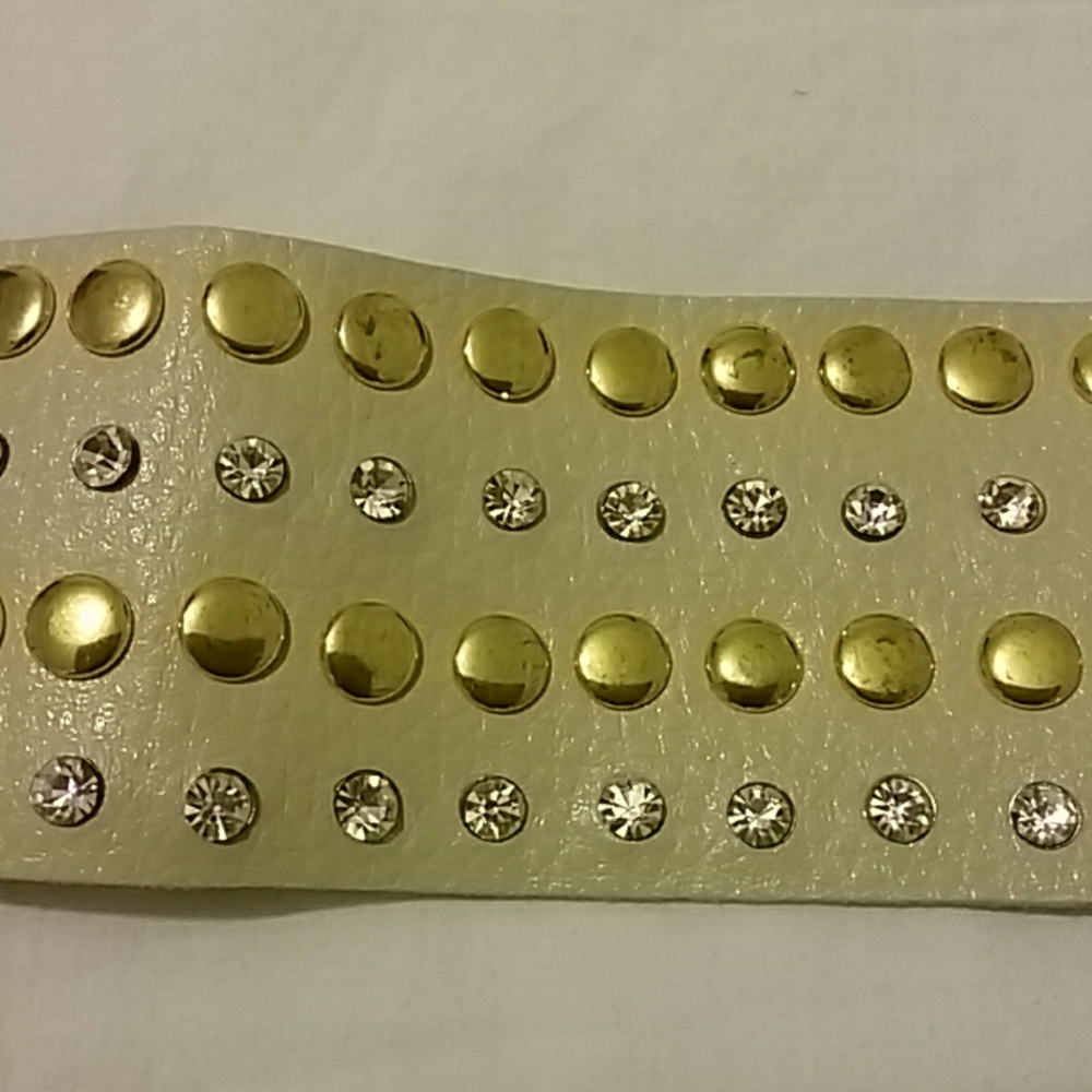 YIK FUNG leather bracelet/cuff - Picture 4 of 5